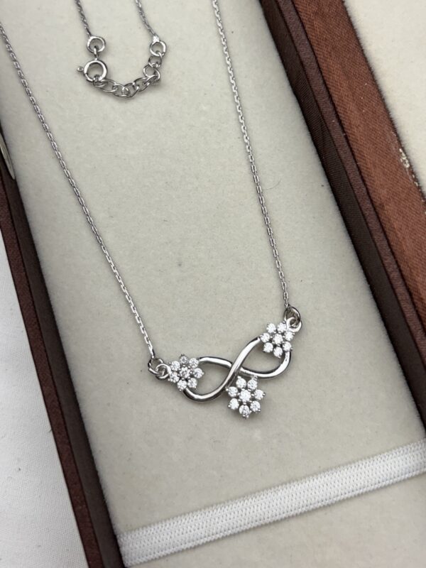"Flower Pendant"