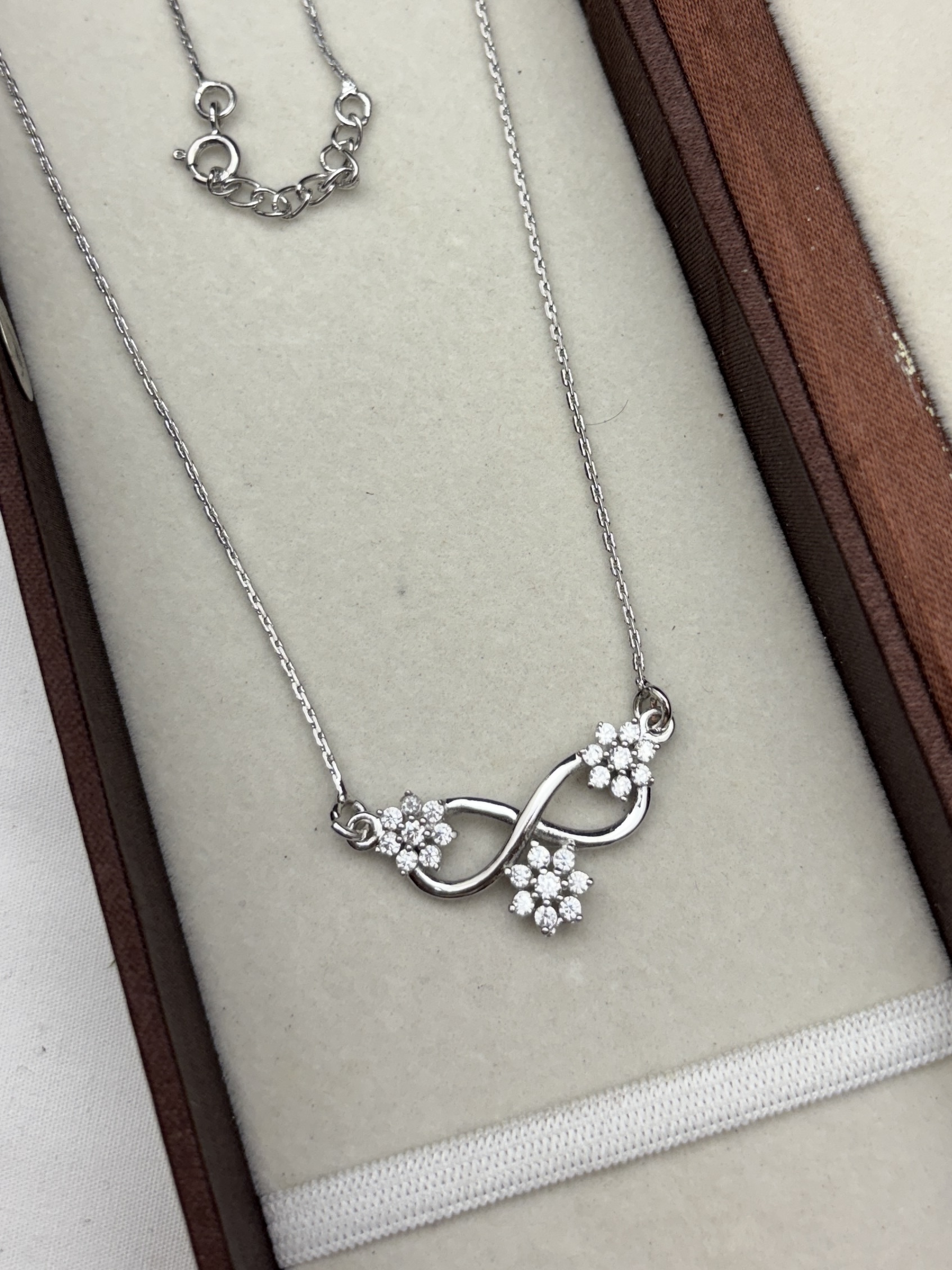 "Flower Pendant"