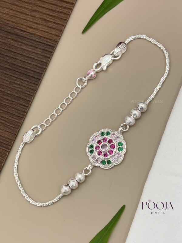 Sundar Traditional Rakhi