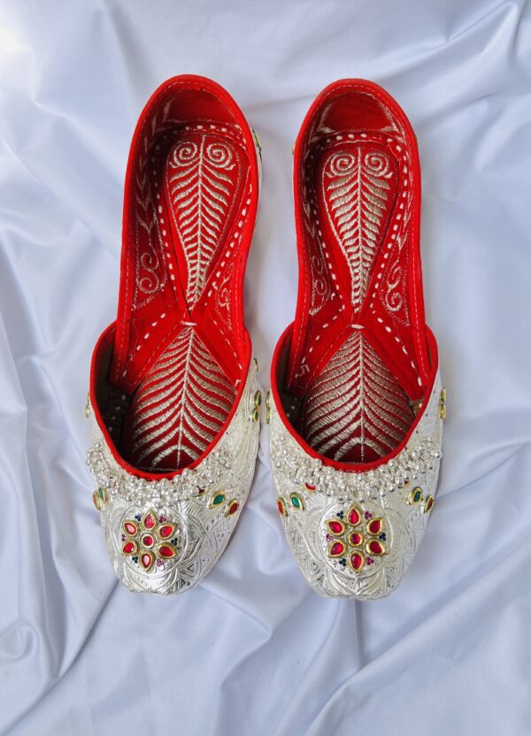 Silver Jutti